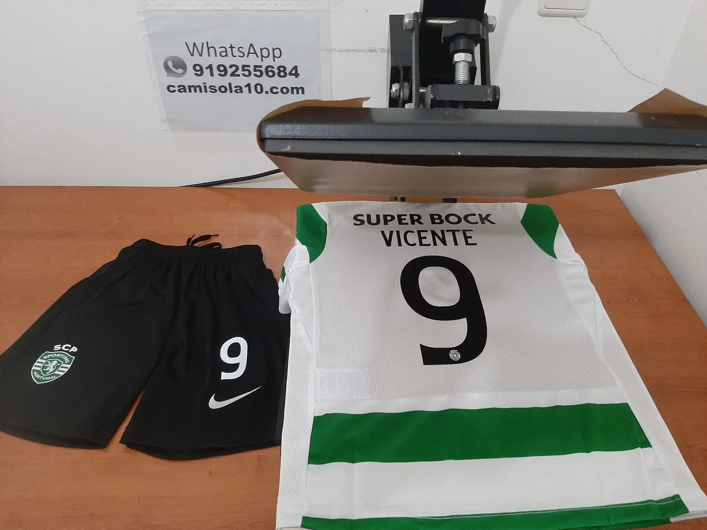 Kit de Criança Principal SCP 25/26 - Camisola 10 | Camisolas de futebol para adulto e criança, entregas em 2 a 3 dias