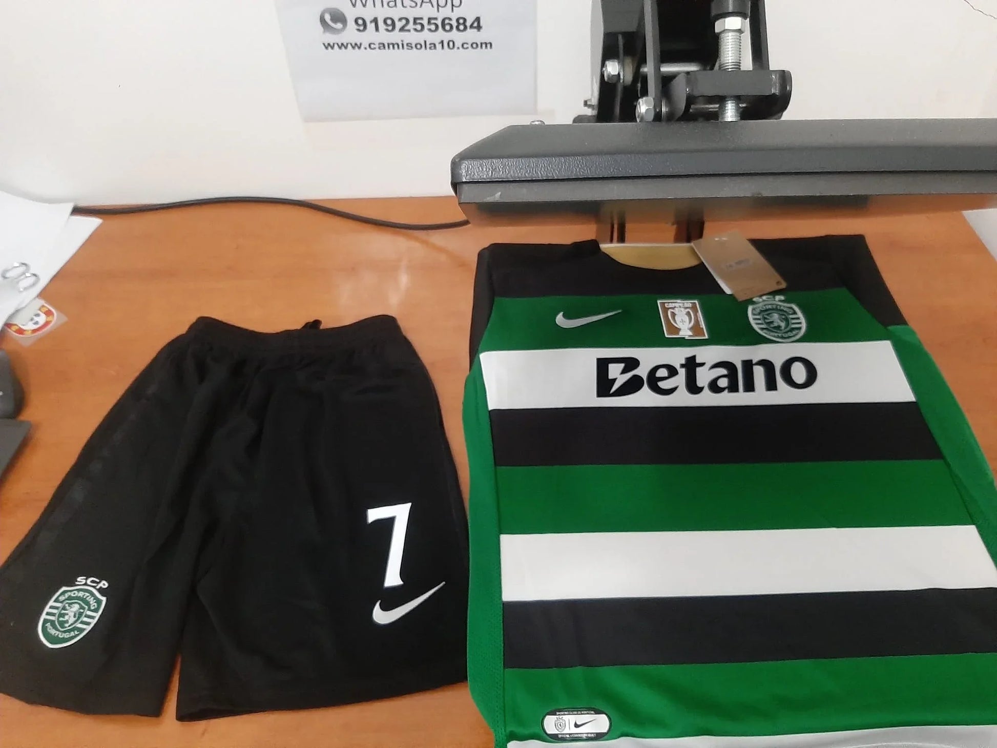 Kit de criança Principal Sporting CP 24/25 - Camisola 10 | Camisolas de futebol para adulto e criança, entregas em 2 a 3 dias
