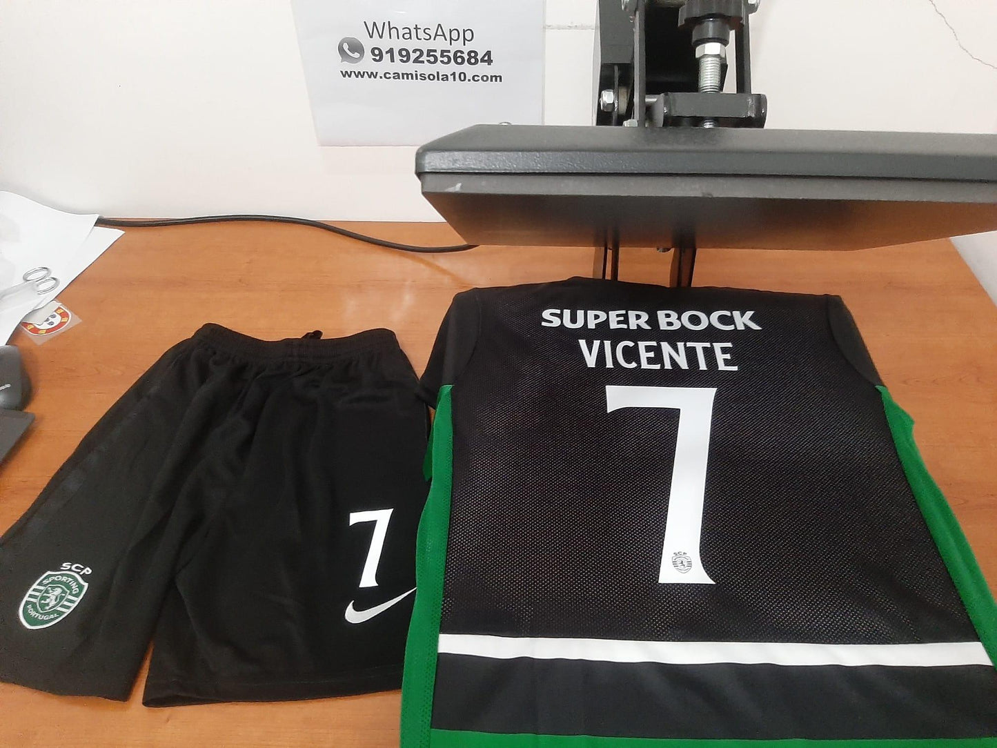 Kit de criança Principal Sporting CP 24/25 - Camisola 10 | Camisolas de futebol para adulto e criança, entregas em 2 a 3 dias