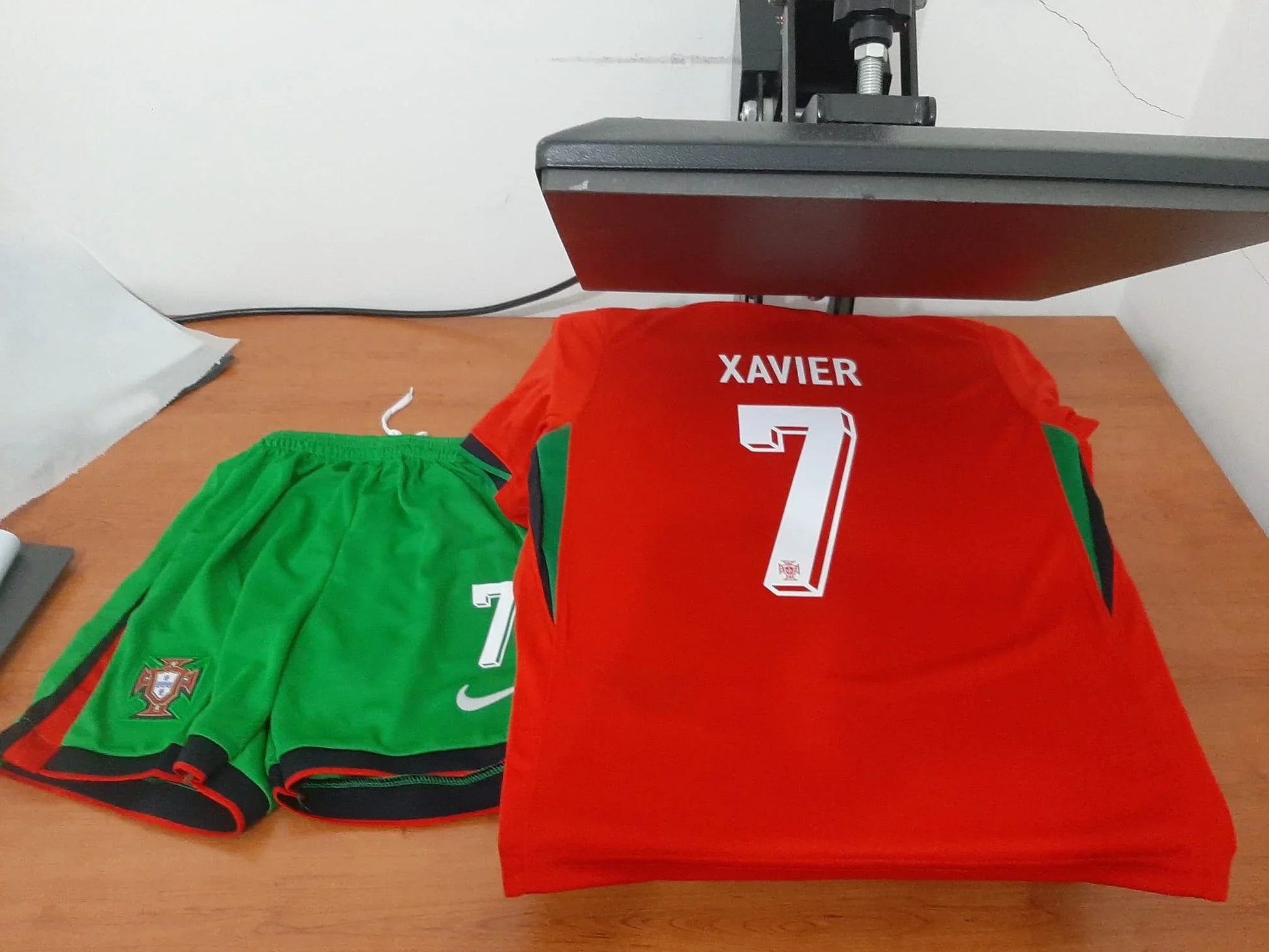 Kit de criança Principal Portugal 2024 - Camisola 10 | Camisolas de futebol para adulto e criança, entregas em 2 a 3 dias