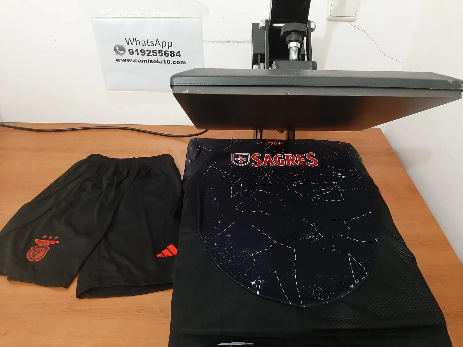 Kit de criança Alternativo SL Benfica 24/25 - Camisola 10 | Camisolas de futebol para adulto e criança, entregas em 2 a 3 dias