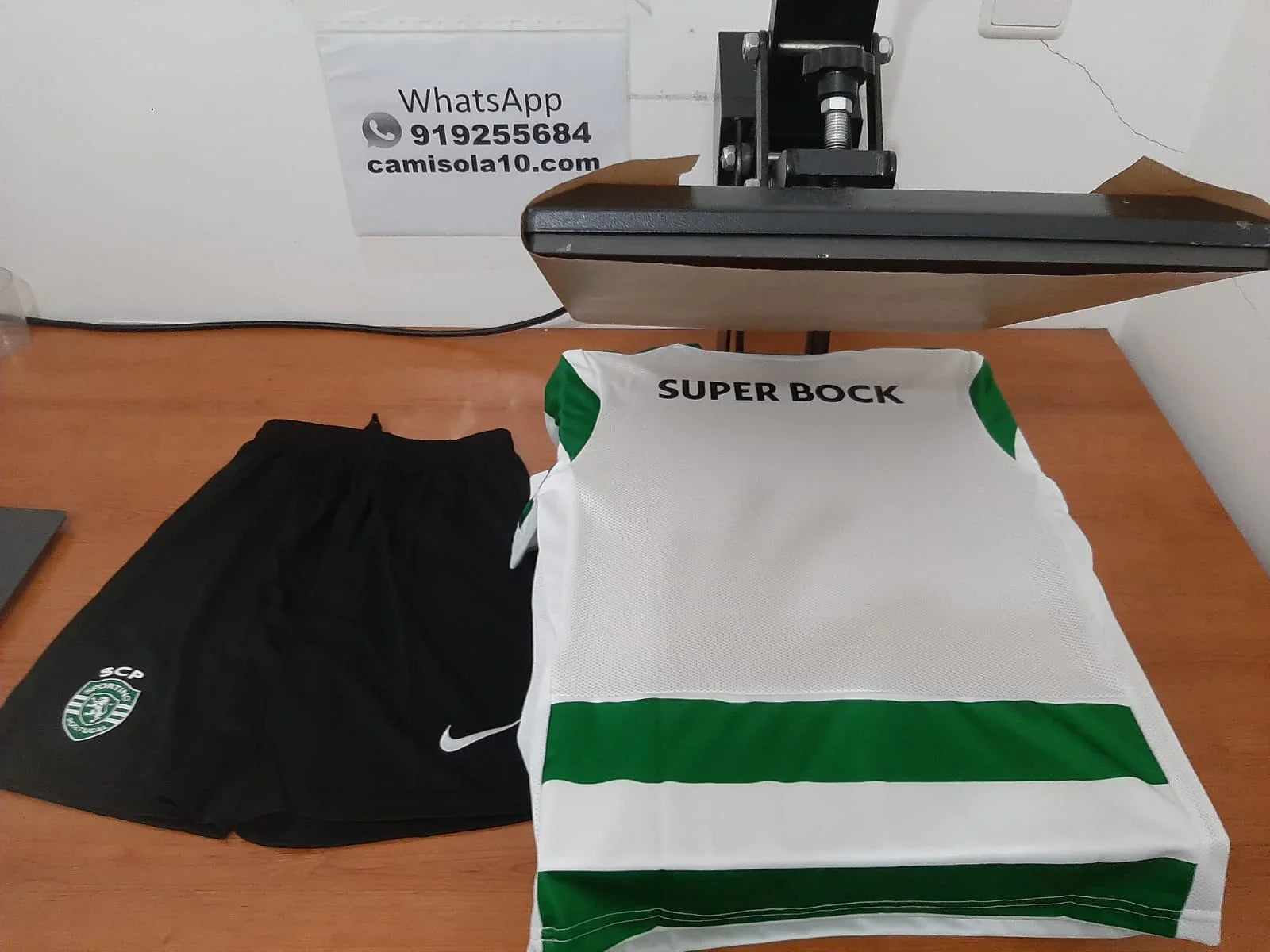 Kit de Criança Principal SCP 25/26 - Camisola 10 | Camisolas de futebol para adulto e criança, entregas em 2 a 3 dias