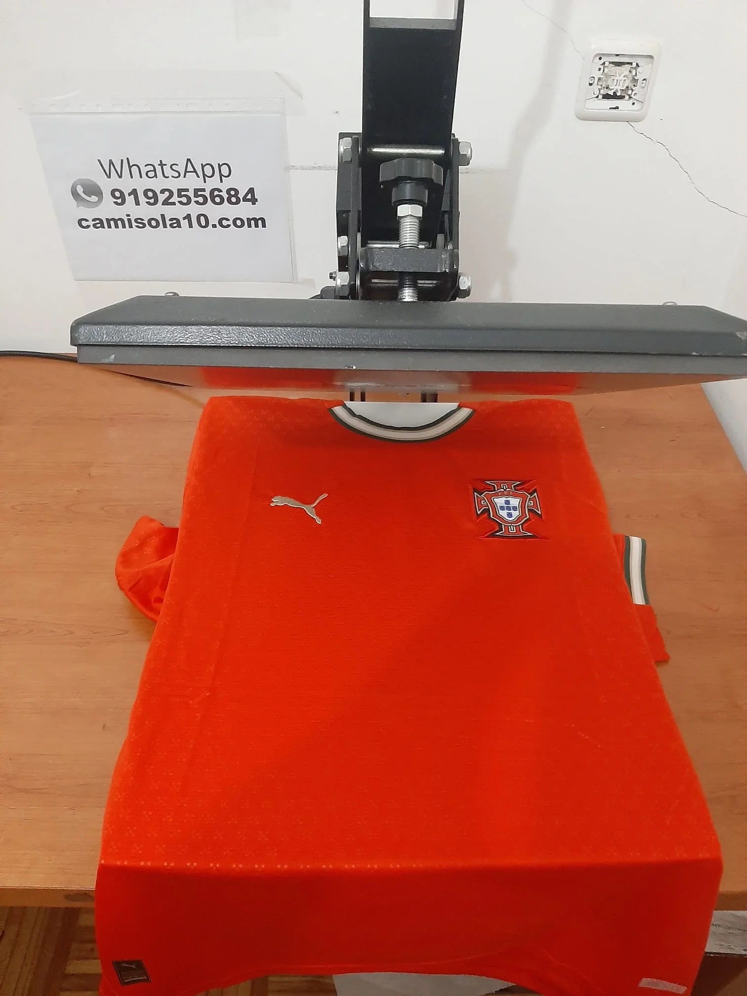 Camisola Principal Portugal 2025 na prensa de estampagem | Camisola 10 | Camisolas de futebol para adulto e criança, entregas em 2 a 3 dias 