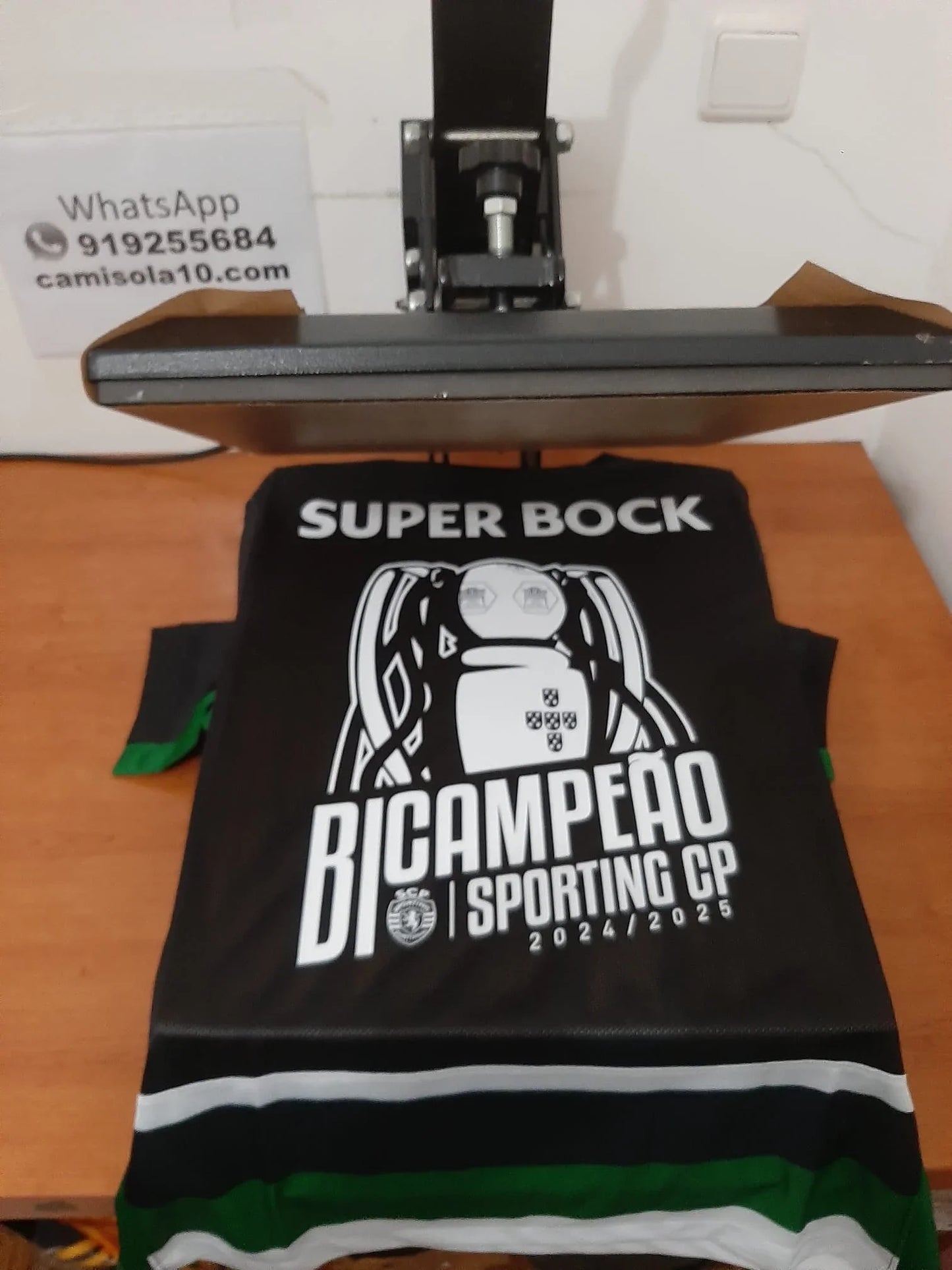 Camisola Principal Sporting CP Bicampeão 24/25 - Camisola 10 | Camisolas de futebol para adulto e criança, entregas em 2 a 3 dias 