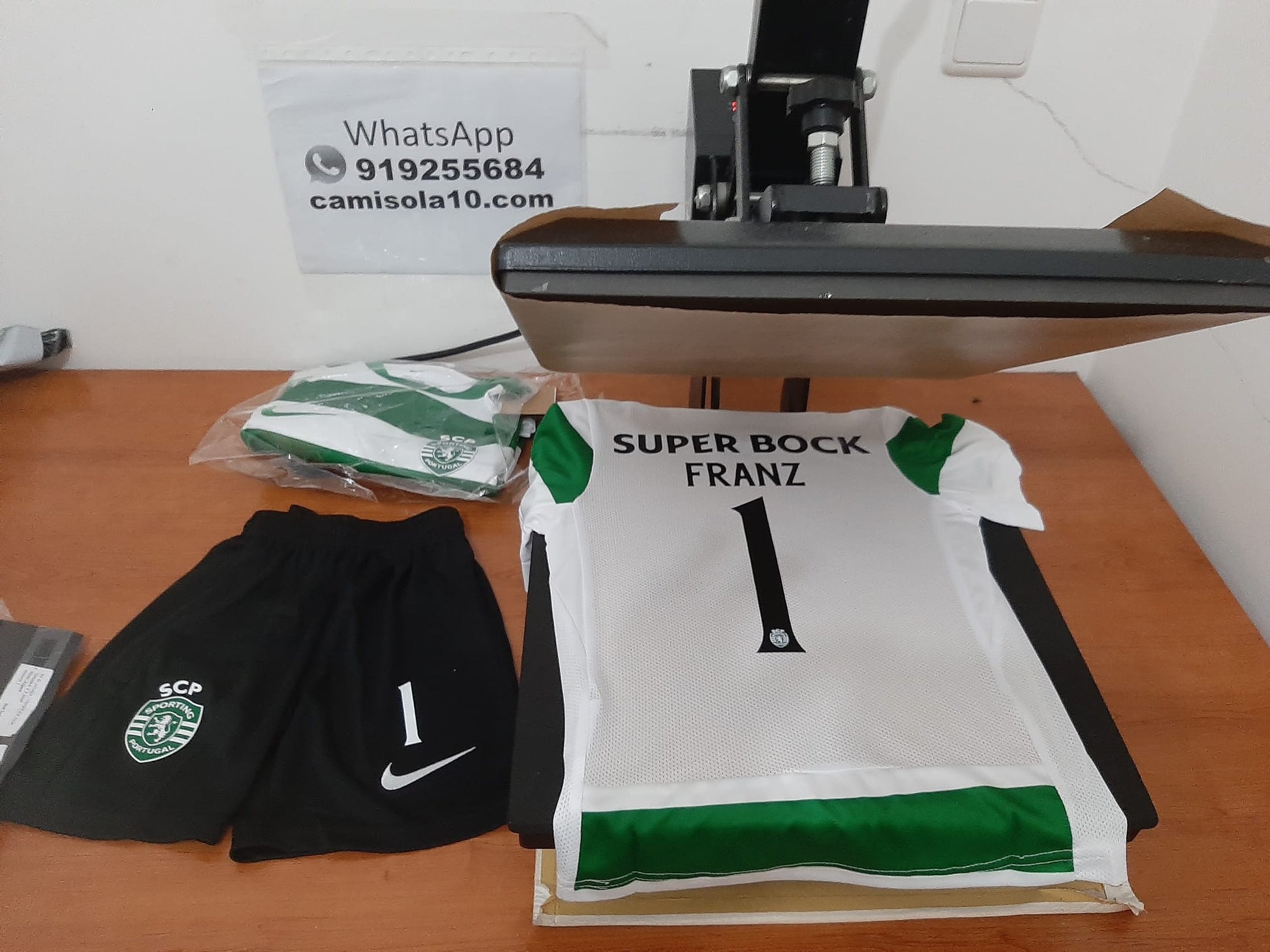 Kit de criança Principal Sporting CP 25/26 2 anos nome e numero