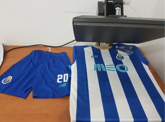 Kit de criança Principal FCP 21/22 - Camisola 10 | Camisolas de futebol para adulto e criança, entregas em 2 a 3 dias